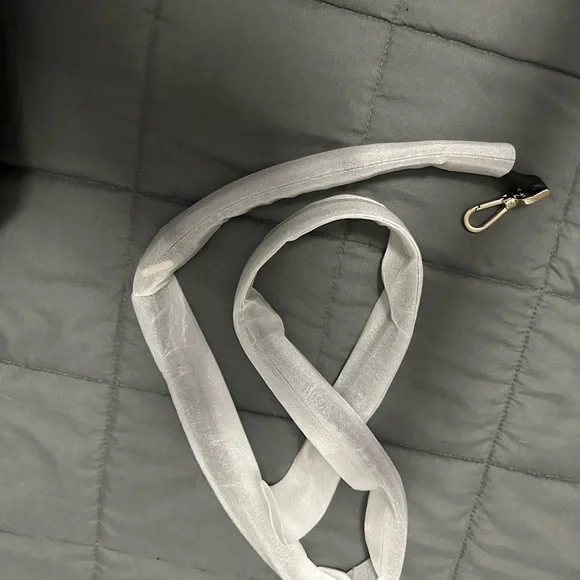 Kate Spade Black Pebbled Dumpling  Satchel ✨ - Picture 5 of 7